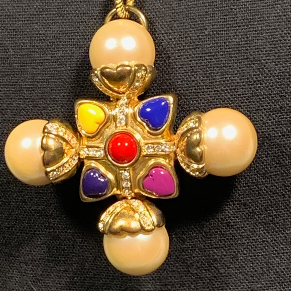 Escada Gold Pendant & Chain - Picture 3 of 7